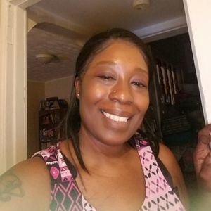 Meet your Posher, Dee